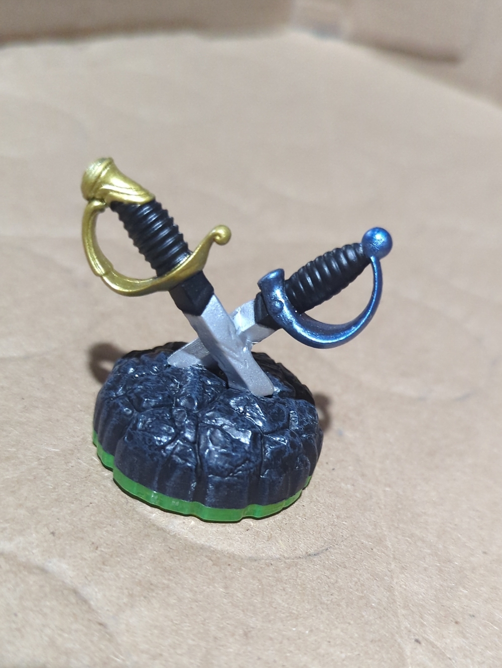 Ghost Pirate Swords magic item figure Skylanders: Spyros Adventure